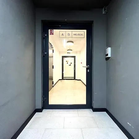 Wyszynskiego - Self Check-in 20h - Parking &lift *