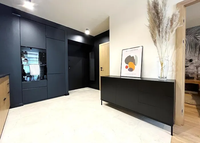 Wyszynskiego - Self Check-in 20h - Parking &lift Apartment