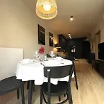 Apartmán Wyszynskiego - Self Check-in 20h - Parking &lift Vratislav