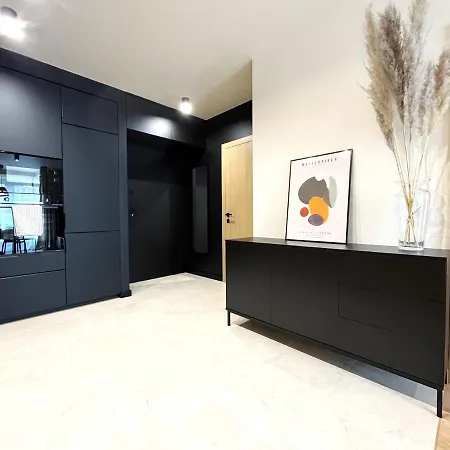 Wyszynskiego - Self Check-in 20h - Parking &lift Apartment